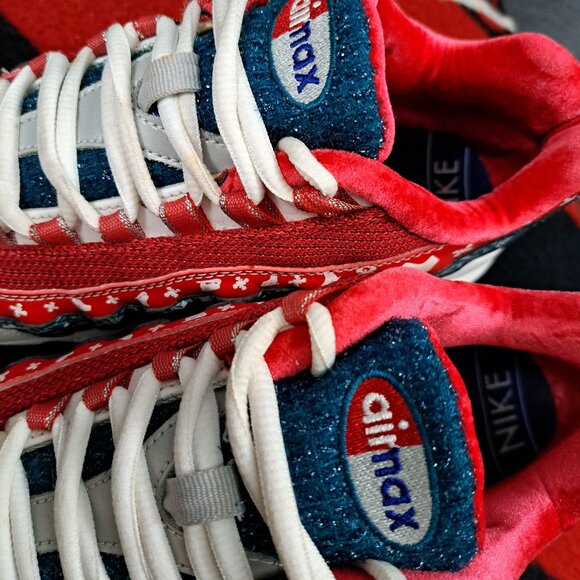 Women 7.5 / 6Y Nike Air Max 95 Ugly Christmas Sweater Sneakers - CT1593-100 - Picture 12 of 14